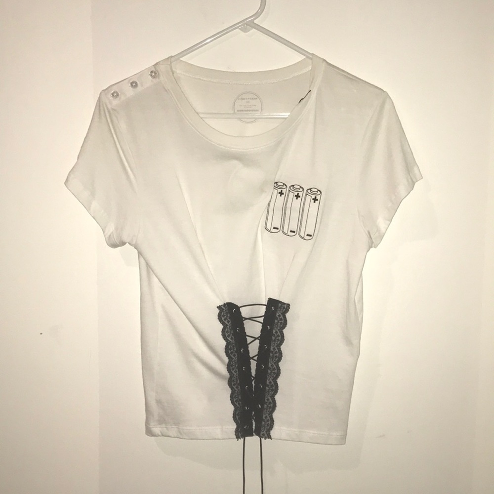 Cool battery shirt, very unique!- brand new!